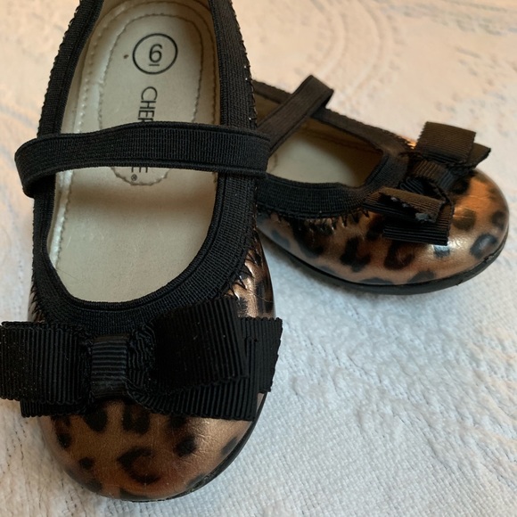 Leopard print Mary Janes - Picture 1 of 3